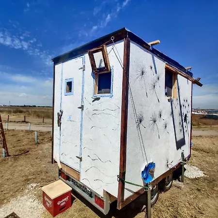 Camping The Smallest House On Wheels, Basic Vama Veche